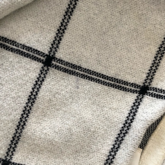 Max Studio Wool Blend Sweater - Picture 7 of 7